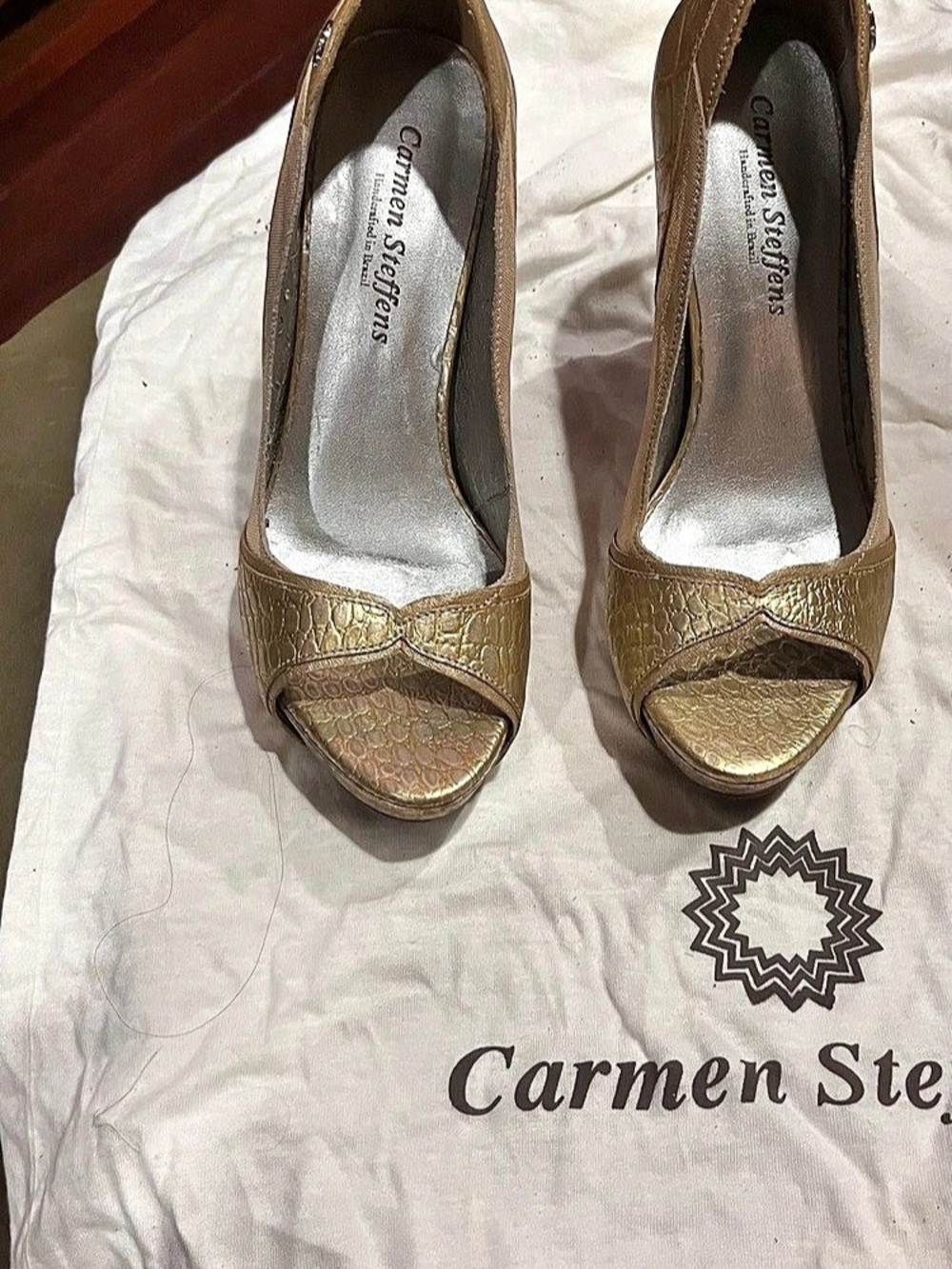Carmen Steffens 8303.373.279 Gold Peep Toe Heels US 6/6.5